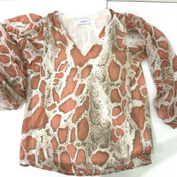 Adrienne Snake Print Blouson Sleeve V-Neck Pink Blush Metallic Size Small - Picture 4 of 12